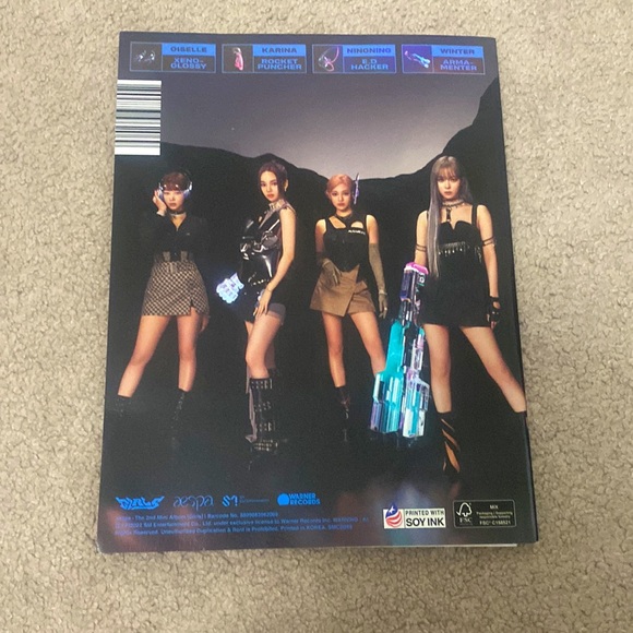 Aespa Girls Kpop album - Picture 2 of 4